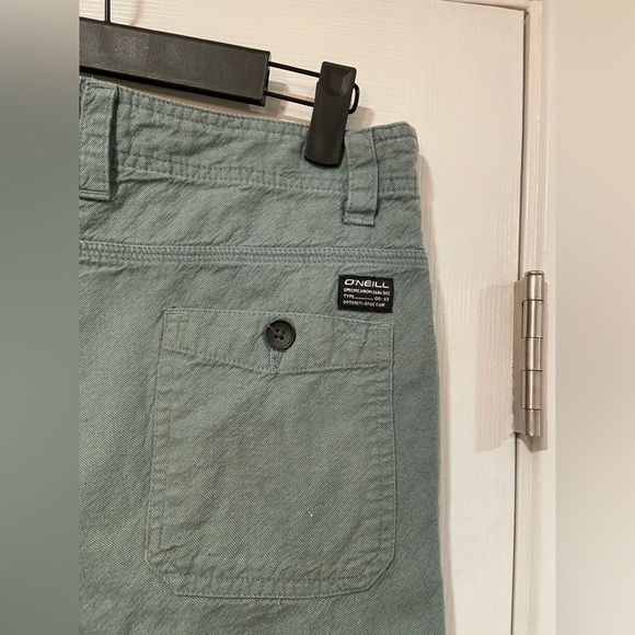 O’Neill Mens Size 28” Sage Green 8” Inseam Chino Bermuda Shorts Logo Pockets Zip - Picture 4 of 12